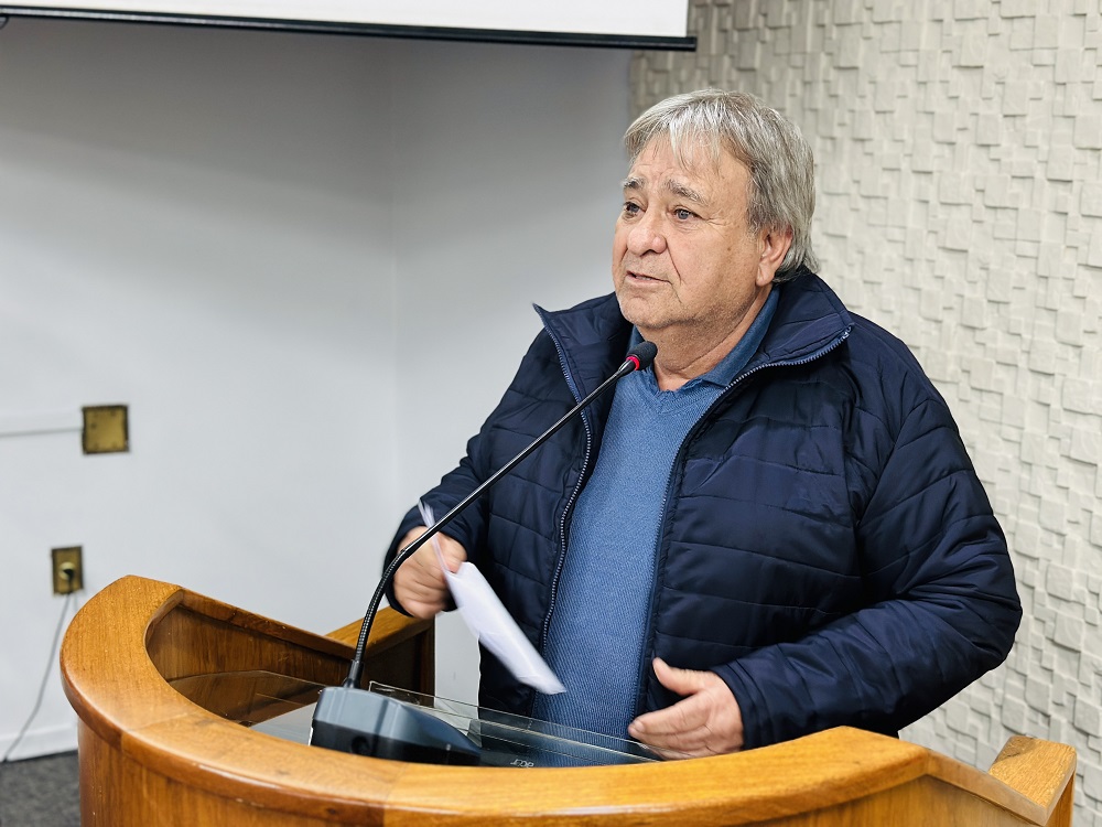 Nadir Barbosa encaminha pedidos por mais organização no trânsito e melhorias na infraestrutura urbana